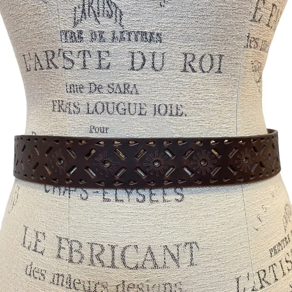 Great Northwest Clothing Company Brown Leather Belt Sz S NWT